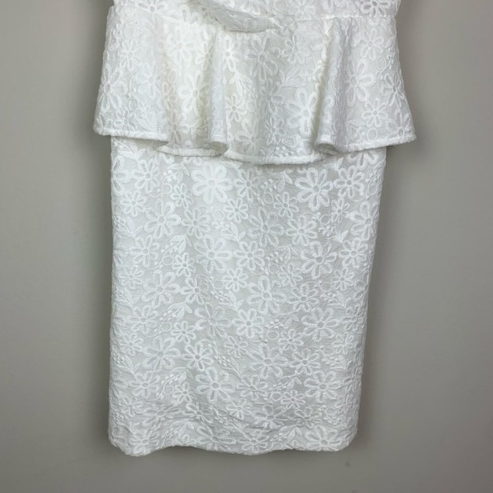 Trina Turk White Lace Peplum Dress NeW - Picture 4 of 10